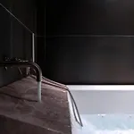 B Bed and breakfast 4*