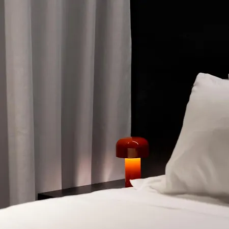 B Bed & Breakfast 4*